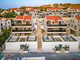 Sutivan Luxury Apartments