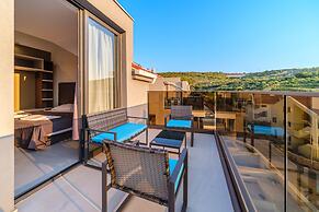 Sutivan Luxury Apartments