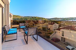 Sutivan Luxury Apartments