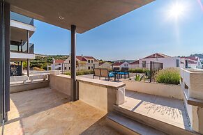 Sutivan Luxury Apartments