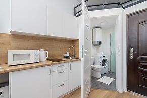 Cracow Solna Studio by Renters