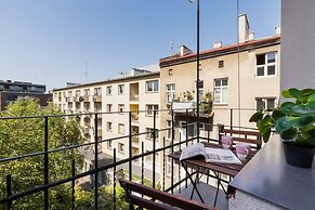 Cracow Solna Studio by Renters