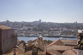 Liiiving in Porto - Ribeira Vintage View
