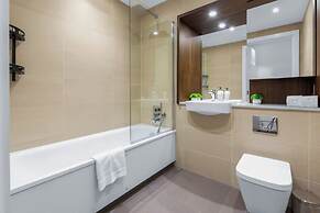 Stunning Serviced Apartment-Canary Wharf