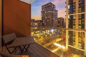 Stunning Serviced Apartment-Canary Wharf