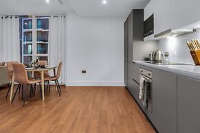Stunning Serviced Apartment-Canary Wharf