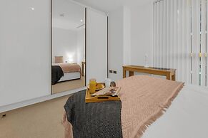 Stunning Serviced Apartment-Canary Wharf