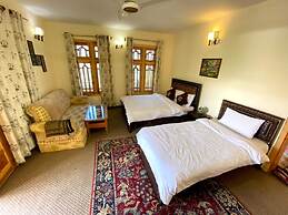 Blossom Guest House Gilgit