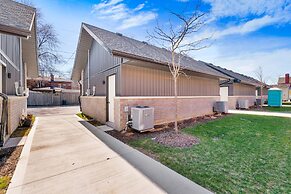 New 16 Ppl Townhouses in Winsdor