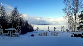 Guesthouse With Loft at Lake Skagern, Spa & Yoga