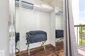 The Enclave Hotel and Suites