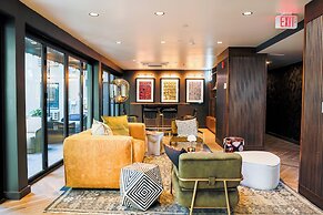 voco The Darwin Atlanta Midtown by IHG