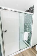 voco The Darwin Atlanta Midtown by IHG