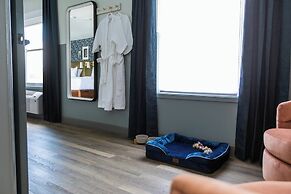 voco The Darwin Atlanta Midtown by IHG