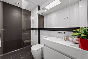 StayCentral - East Brunswick Penthouse with Study