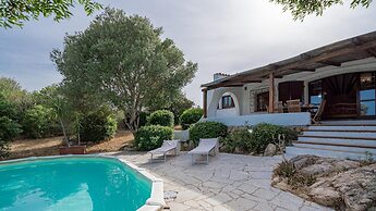 Villa Isa 6 in Altura