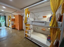 goSTOPS Goa Vagator - Hostel