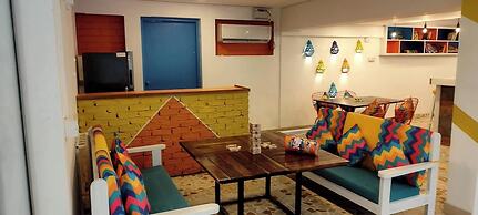 goSTOPS PLUS Goa, Vagator