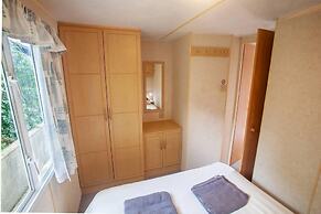 Beautiful 3-bed Cabin in Pembrokeshire Coast