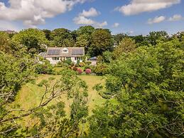 Beautiful 3-bed Cabin in Pembrokeshire Coast