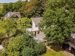 Beautiful 3-bed Cabin in Pembrokeshire Coast