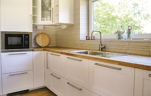 Stunning Home in Bolmsö With 2 Bedrooms and Wifi