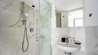 Italianway - The B Village Superior