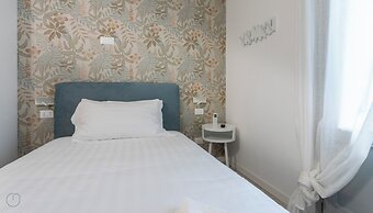 Italianway - The B Village Superior