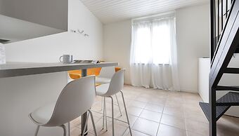 Italianway - The B Village Superior