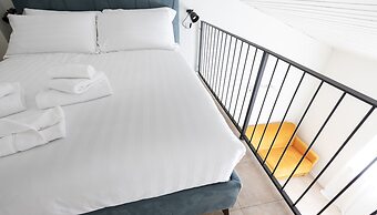 Italianway - The B Village Superior