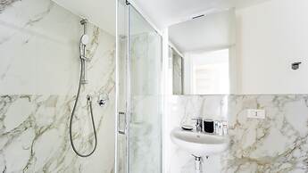 Italianway - The B Village Superior