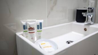 Italianway - The B Village Superior