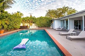 Chateau Hollywood Luxury Home W Private Pool - Sleeps 10 7 Bedroom Vil