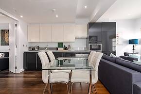 A Stunning Three Bedroom Home in Mayfair