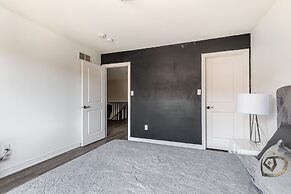 GLOBALSTAY. Waterfront 5BR Townhouse. Private HOT TUB, Gym, Sauna