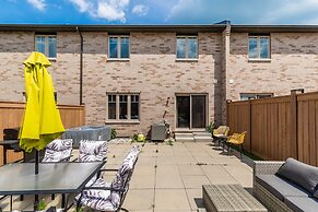 GLOBALSTAY. Waterfront 5BR Townhouse. Private HOT TUB, Gym, Sauna