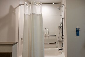 Fairfield Inn & Suites by Marriott Canton Riverstone Parkway