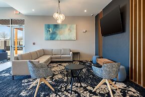 Fairfield Inn & Suites by Marriott Canton Riverstone Parkway