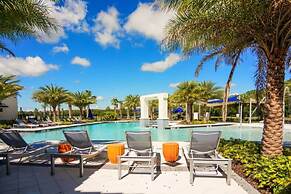 Exclusive Gated Community: House in Prime Locatio