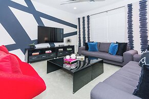 Exclusive Gated Community: House in Prime Locatio