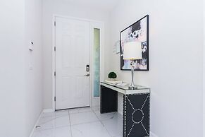 Exclusive Gated Community: House in Prime Locatio