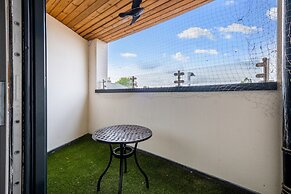 Town Center 2 bed Serviced Apartment 8