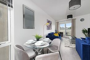 Town Center 2 bed Serviced Apartment 8