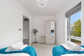 Town Center 2 bed Serviced Apartment 8