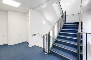 Town Center 2 bed Serviced Apartment 8