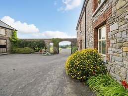 Coach House