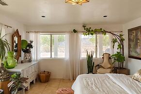 Desert WAY Ranch Oasis Hideaway