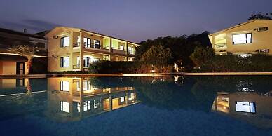 Corbett Aroma Park By Royal Collection