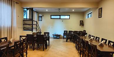 Corbett Aroma Park By Royal Collection