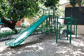 Corbett Aroma Park By Royal Collection